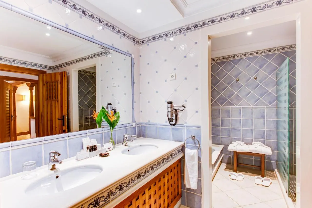Princesa Yaiza Suite Hotel Resort